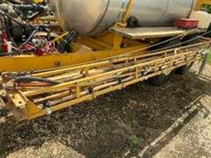 1000-gal-stainless-steel-sprayer-image-9