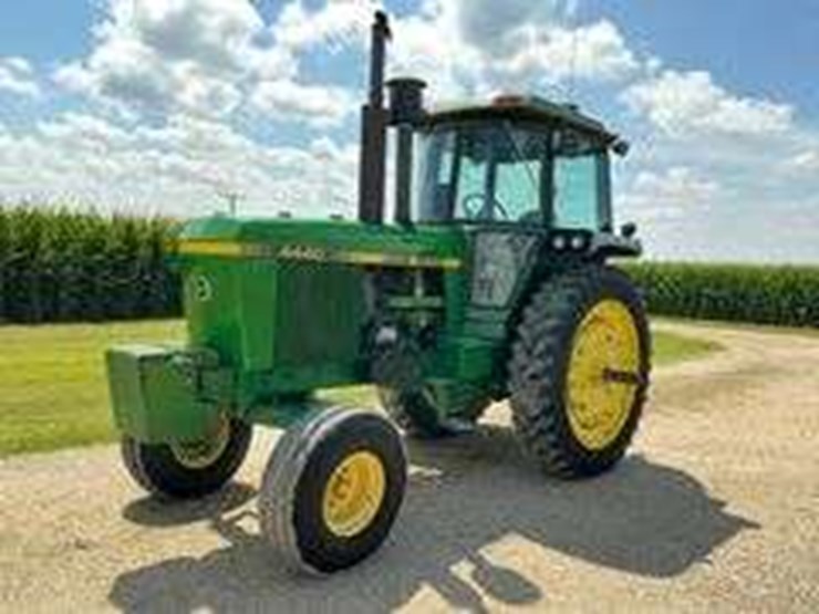 1981-john-deere-4440-image-1