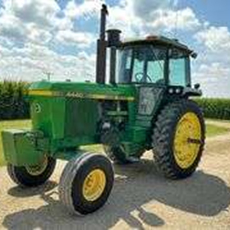 1981 JOHN DEERE 4440