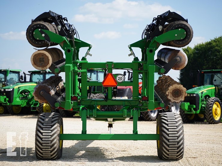 2021-john-deere-2680h-image-6
