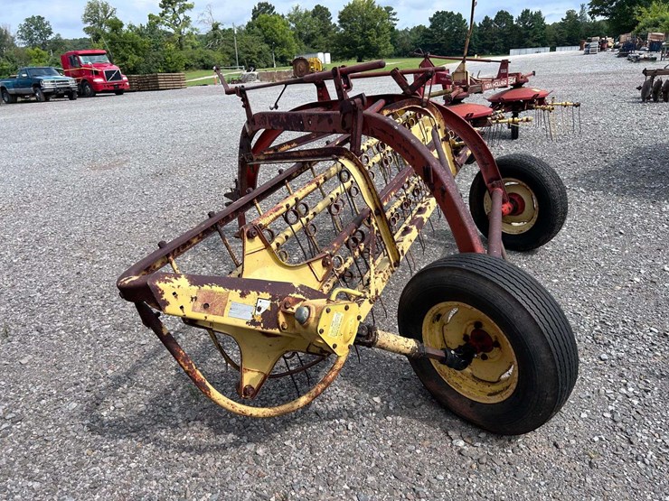 new-holland-256-image-9