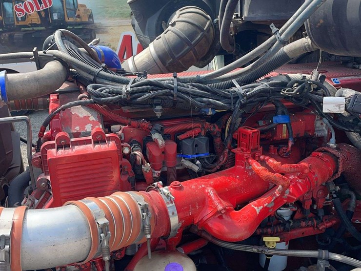 2009-peterbilt-387-image-25