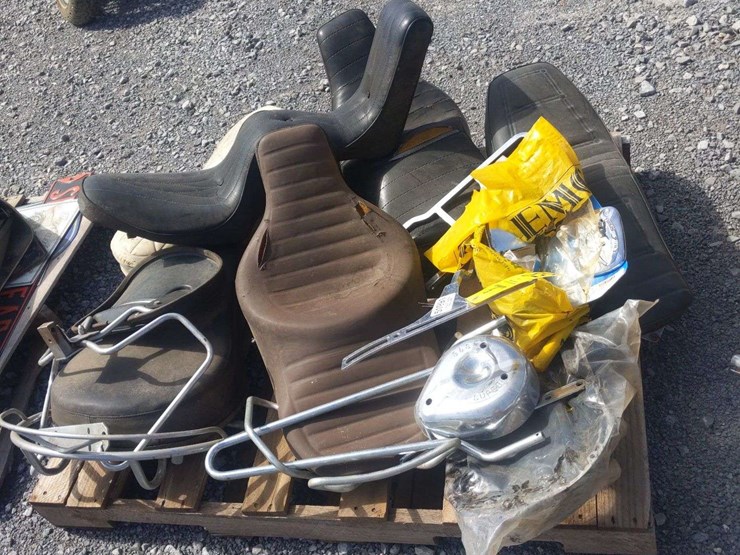 misc-harley-davidson-seats,-back-rest,-air-cover,-mirros,-headlight-assembly-image-4