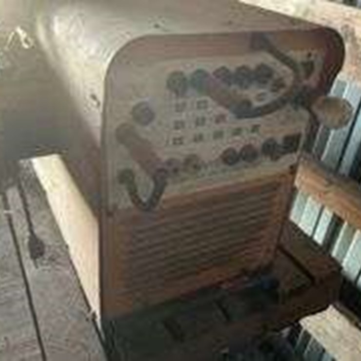 Airco 225/200 amp, WASP, AC/DC welder & generator