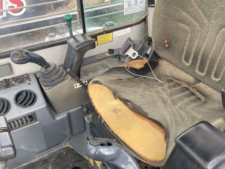 takeuchi-tb138fr-image-28