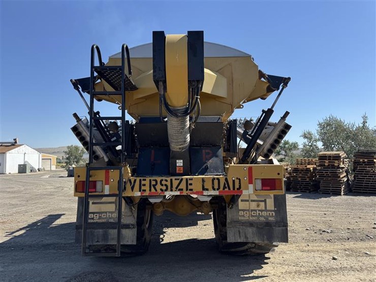2005-john-deere-70-image-4