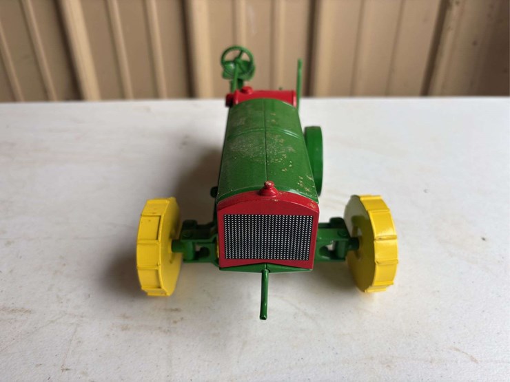 john-deere-16-image-3