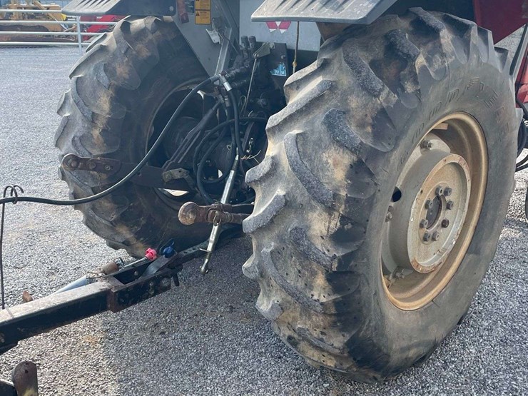 massey-ferguson-390t-image-17