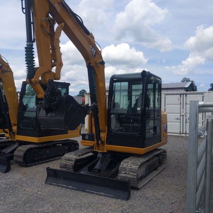 2021 CATERPILLAR 305.5