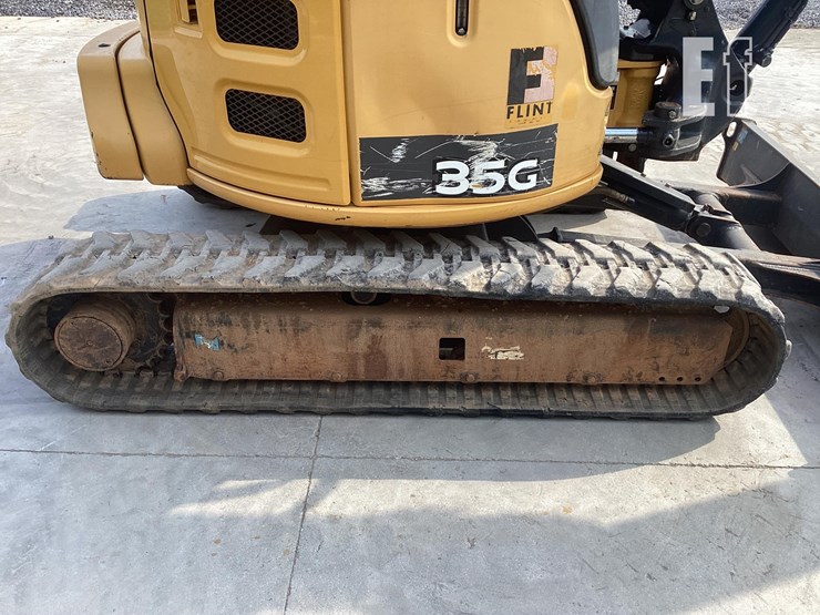 2017-deere-35g-image-7