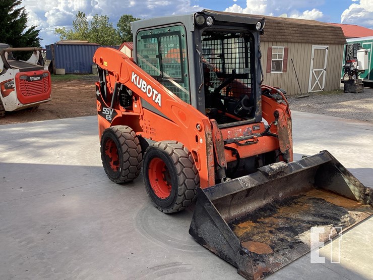 2016-kubota-ssv65-image-6