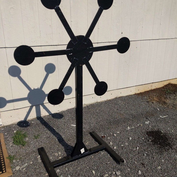 UNUSED WIND MILL SHAPED SHOOTING TARGET