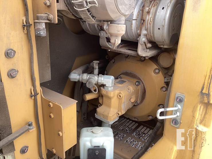 2015-caterpillar-308e2-cr-image-16