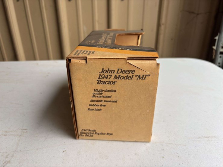 john-deere-16-image-6