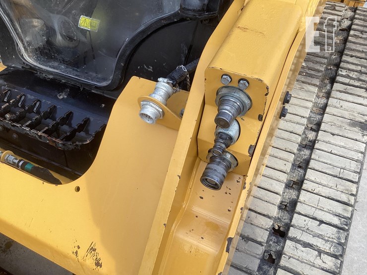 2022-caterpillar-259d3-image-11
