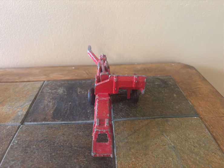 1/16-oliver-baler-and-hubley-tractor-and-implements-image-5