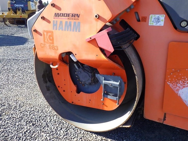 2012-hamm-hd140vvh-smooth-drum-compactor-image-8