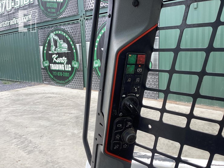 2023-bobcat-s76-image-14