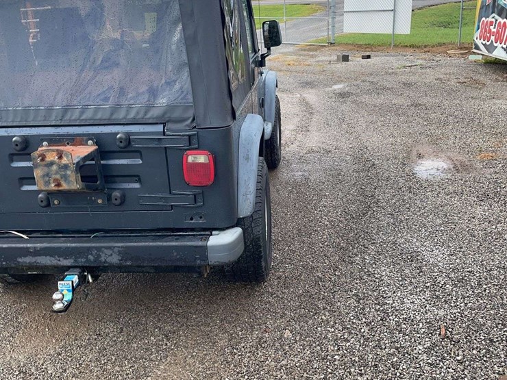 1998-jeep-wrangler-image-9