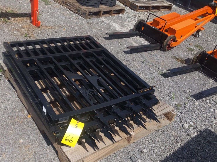 bi-parting-gate-6'-wide-4'-tall-image-4