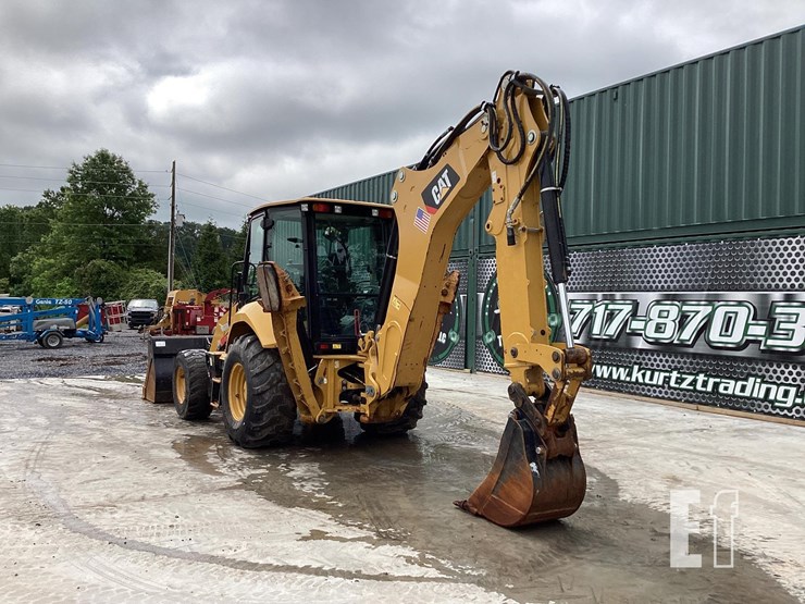 2019-caterpillar-440-image-2