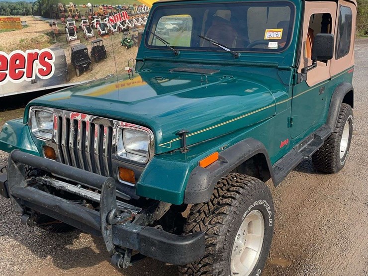 1994-jeep-wrangler-image-13