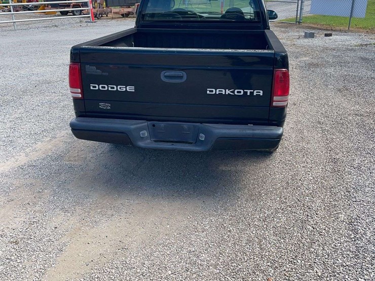 2004-dodge-dakota-image-6
