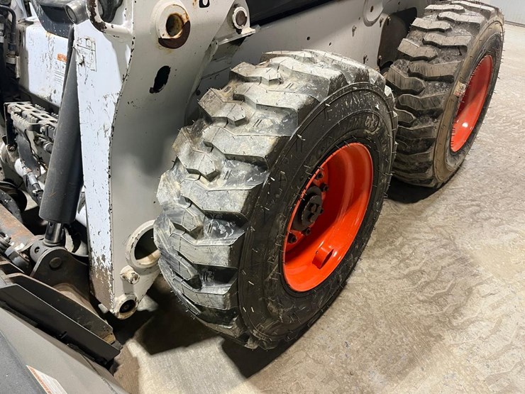 2018-bobcat-s650-image-12