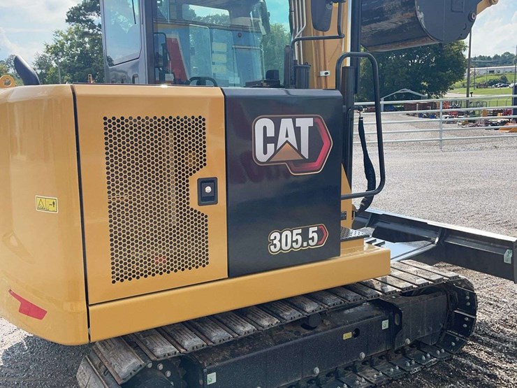 2025-caterpillar-305.5-image-14