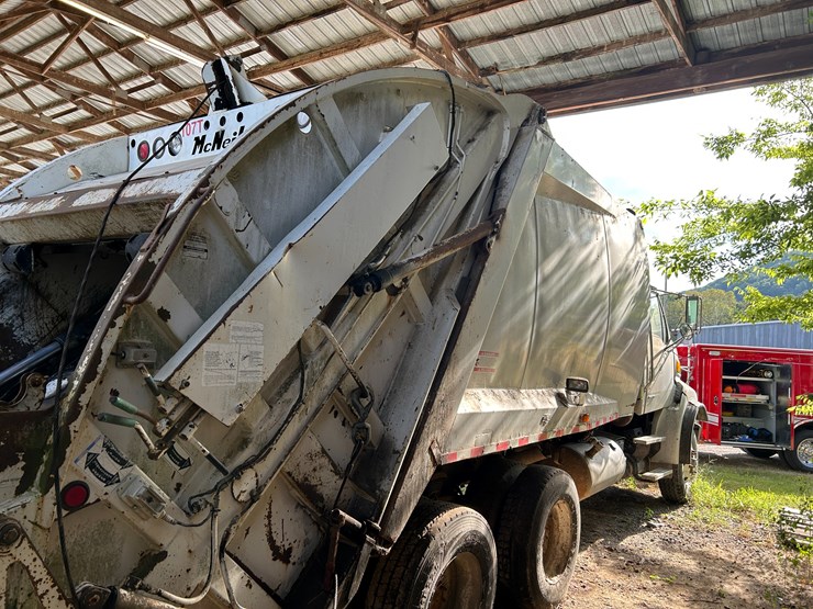 2006-sterling-l8500-image-3