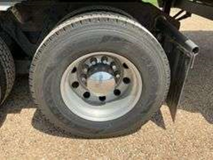 2006-kenworth-t800-image-19