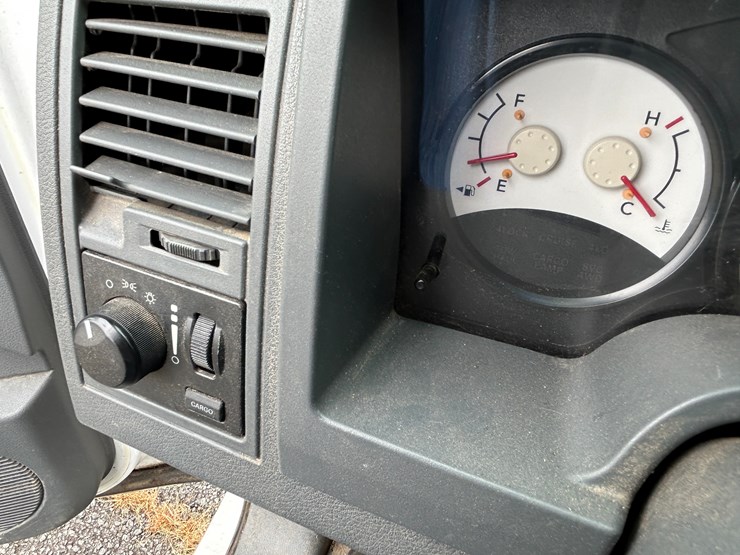 2005-dodge-dakota-image-56