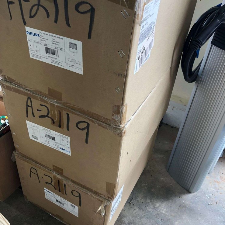 QTY(6)EXTERIOR LED MOTION SENSOR LIGHTS