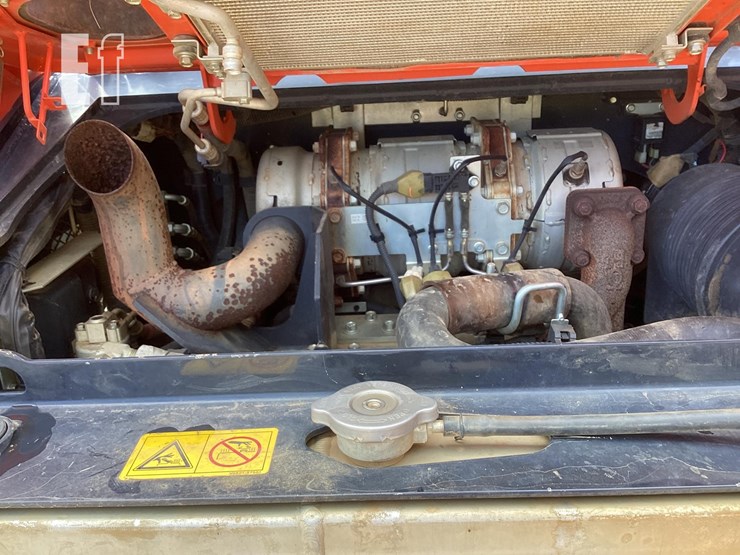 2019-kubota-svl75-2-image-14