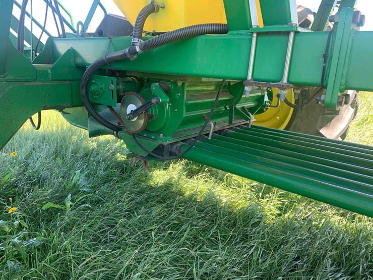 john-deere-1820-image-10