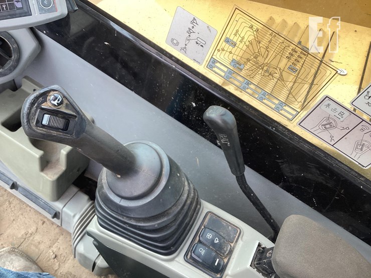 2015-caterpillar-308e2-cr-image-20
