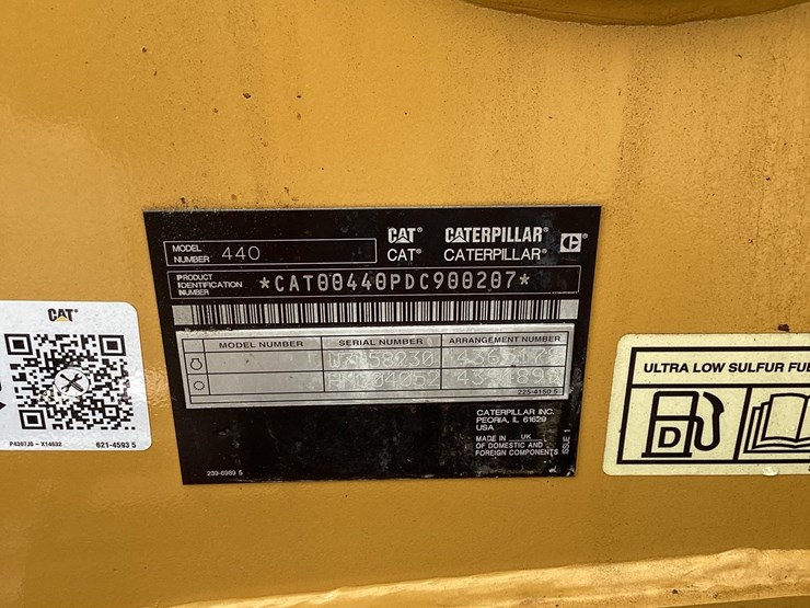 2019-caterpillar-440-image-20