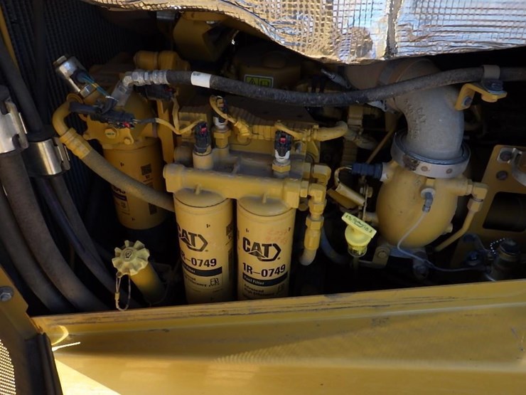 2019-caterpillar-d7e-lgp-image-33