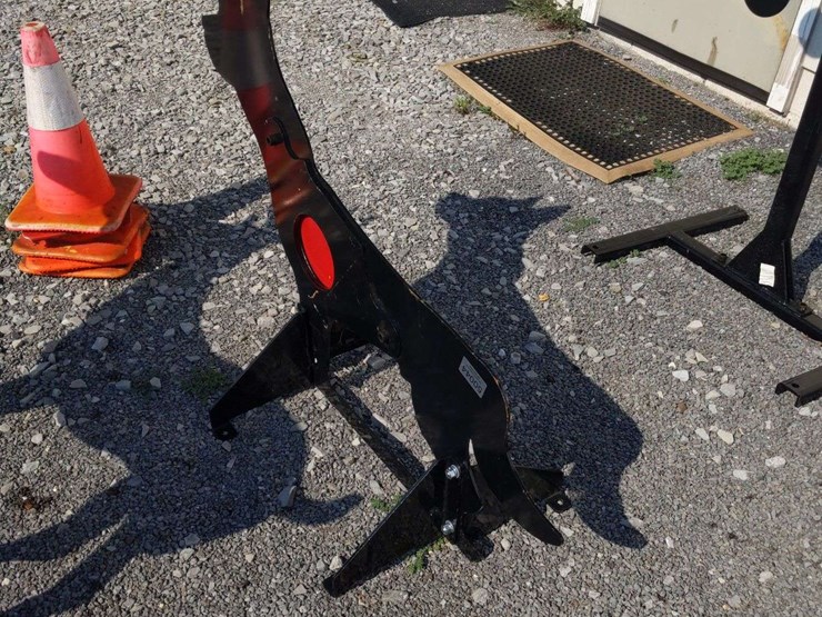 unused-free-standing-coyote-shooting-target-image-2