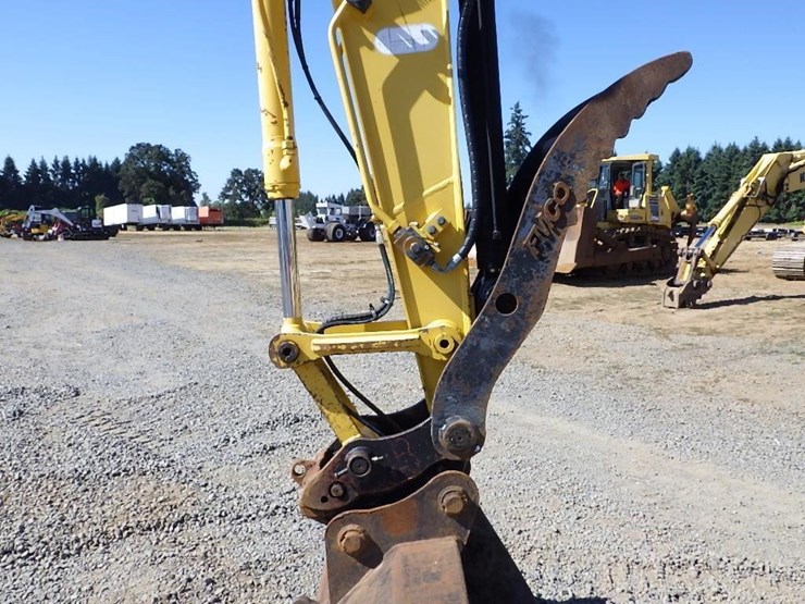2018-kobelco-sk85cs-3e-image-10