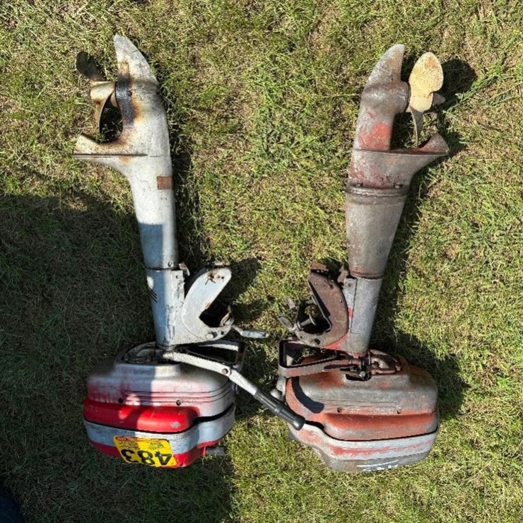 (2) VINTAGE OUTBOARD MOTORS