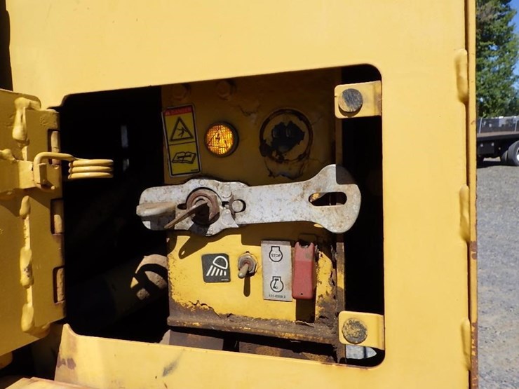 2011-caterpillar-d7e-image-25