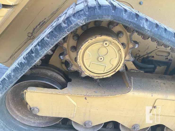 2022-caterpillar-259d3-image-14