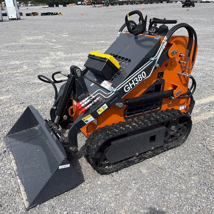 #28443 • NEW/UNUSED ABOSS GH380 MINI SKID STEER