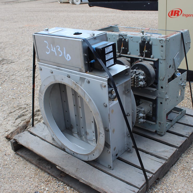 #3488 • 3200 AMP AIR BREAKER AND AIR INTAKE