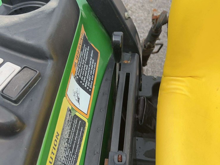 john-deere-3120-image-25