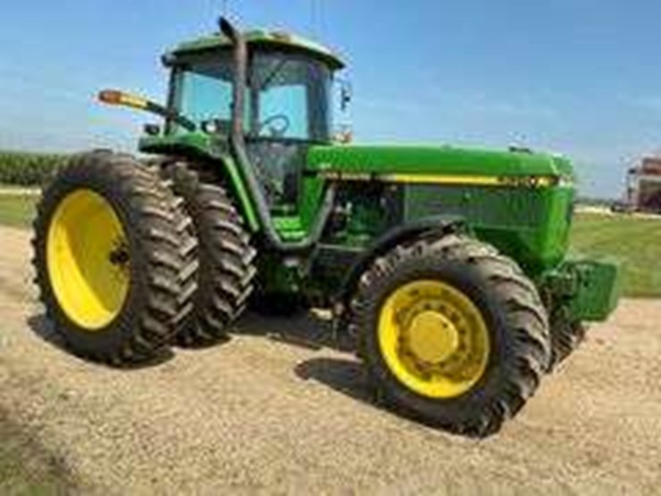 1992-john-deere-4960-image-3