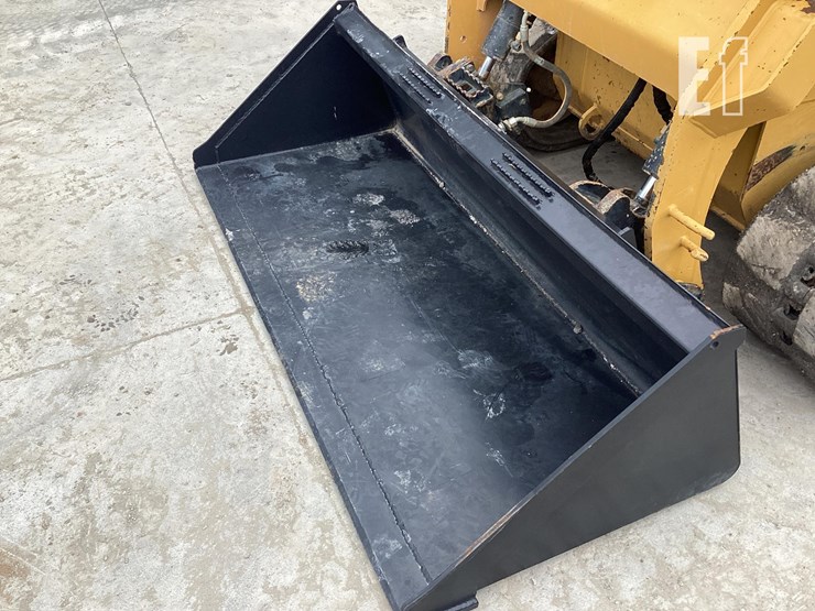 2021-caterpillar-259d3-image-9