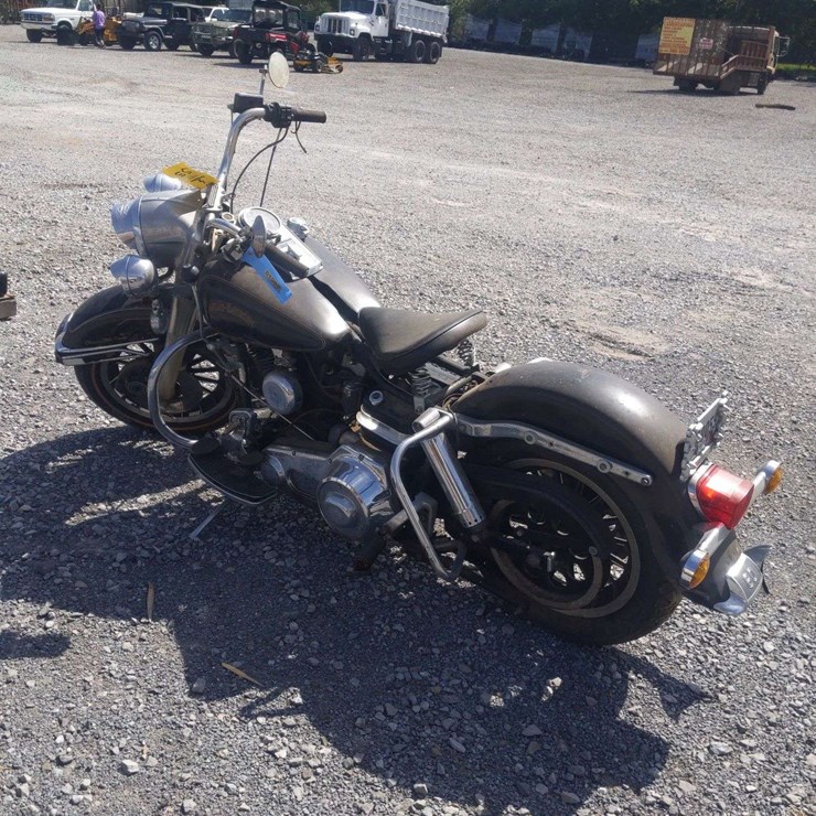 1982 HARLEY DAVIDSON-NON RUNNER