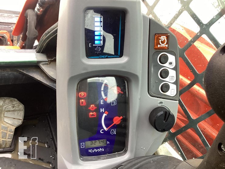 2021-kubota-svl97-2-image-10